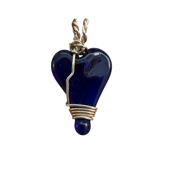 Blue Stone Heart Wired Handcrafted Pendant Silver - Picture 9 of 9